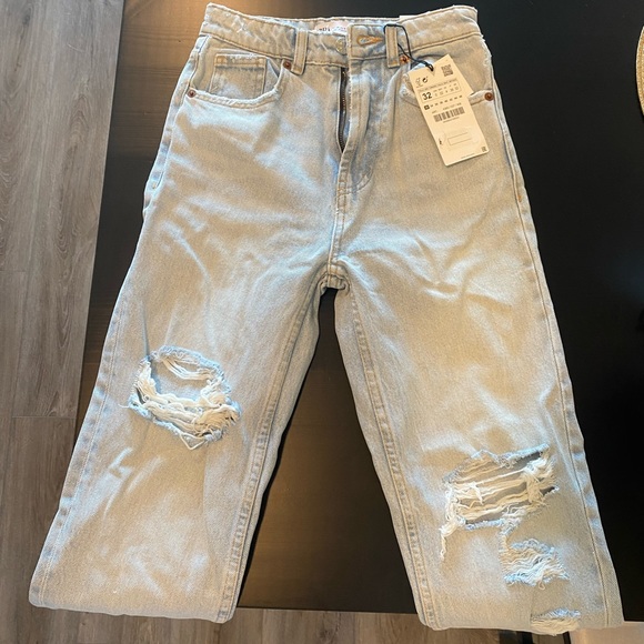 Brand new Zara Jeans - Picture 1 of 3